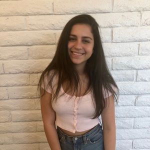 Meet your Posher, Rebecca